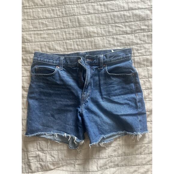 Old Navy Women's Size 8 Denim Blue Jean Shorts High rise Slouch Straight Style - Picture 1 of 4